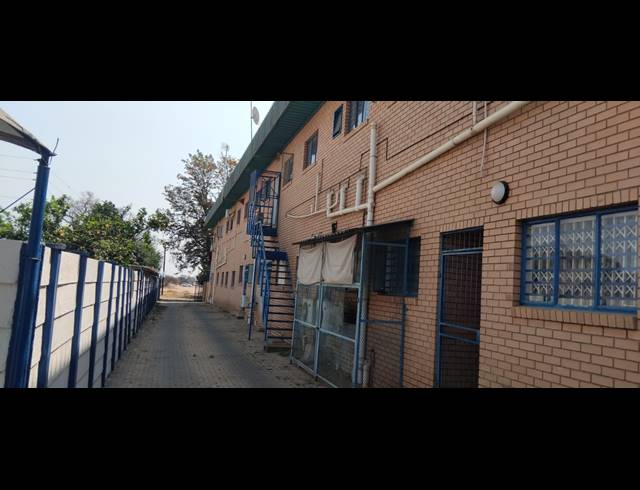 2,080M² BUSINESS CENTRE FOR SALE IN ANNADALE